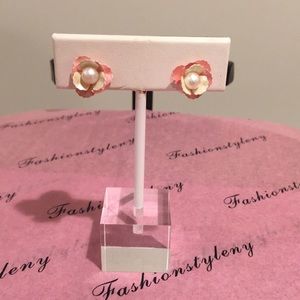 Fashion Flower Design Stud Earring’s